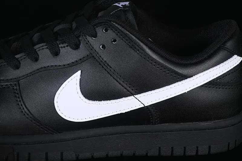 All Categories Nk SB Dunk Series Nk SB Dunk Low Low-top sneakers Nike SB Dunk Low All black and white hook Low-top casual sneakers IO7606-010